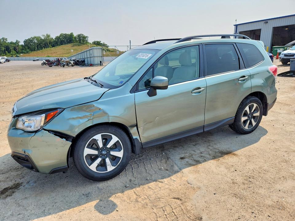SUBARU FORESTER 2018 with VIN JF2SJAEC4JH464573 - Photo from auction