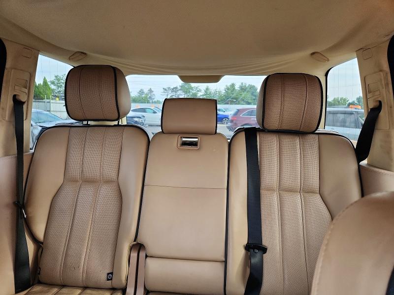 Photo 10 from auction – 2010 LAND ROVER RANGE ROVER with VIN SALMF1E46AA323460
