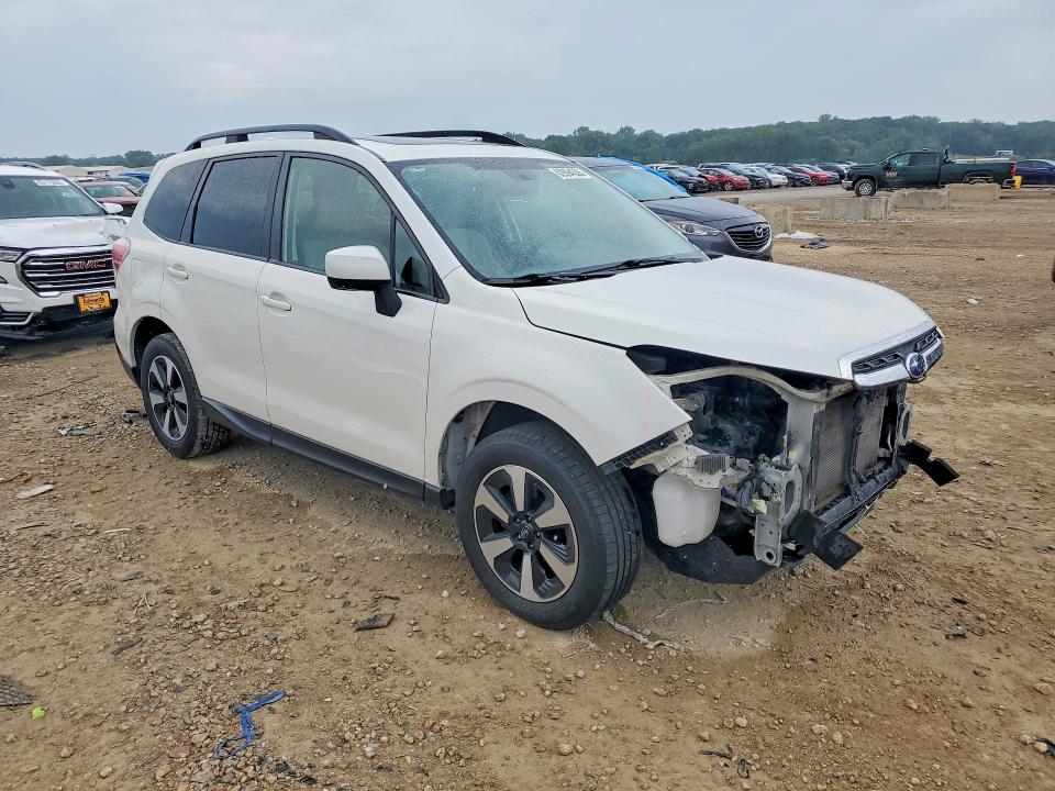 Photo 4 from auction – 2017 SUBARU FORESTER with VIN JF2SJAGC6HH546960