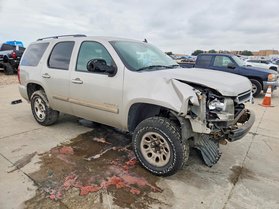 Photo 4 from auction – 2008 CHEVROLET TAHOE with VIN 1GNFC13J18R140889