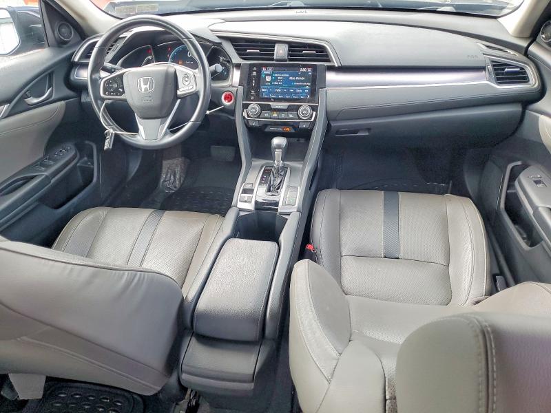 Photo 8 from auction – 2016 HONDA CIVIC with VIN 19XFC1F79GE001483