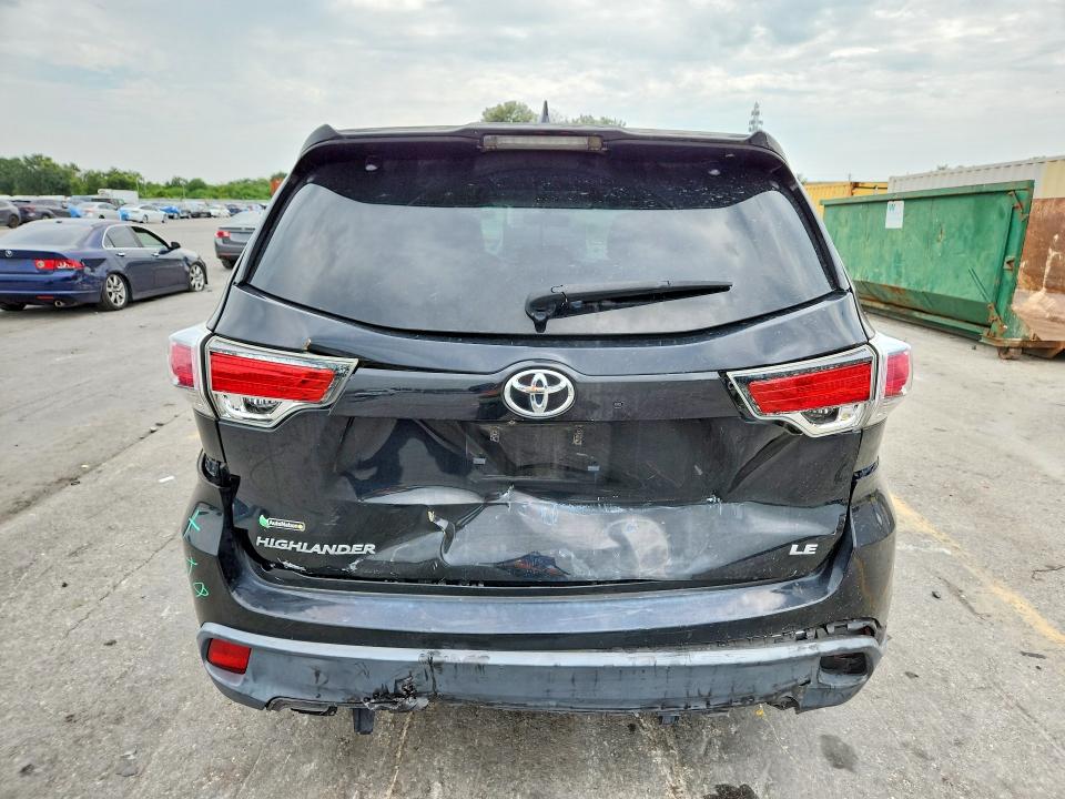 Photo 6 from auction – 2015 TOYOTA HIGHLANDER with VIN 5TDZKRFHXFS085356