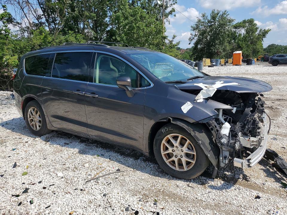 Photo 4 from auction – 2020 CHRYSLER VOYAGER with VIN 2C4RC1DG3LR176174
