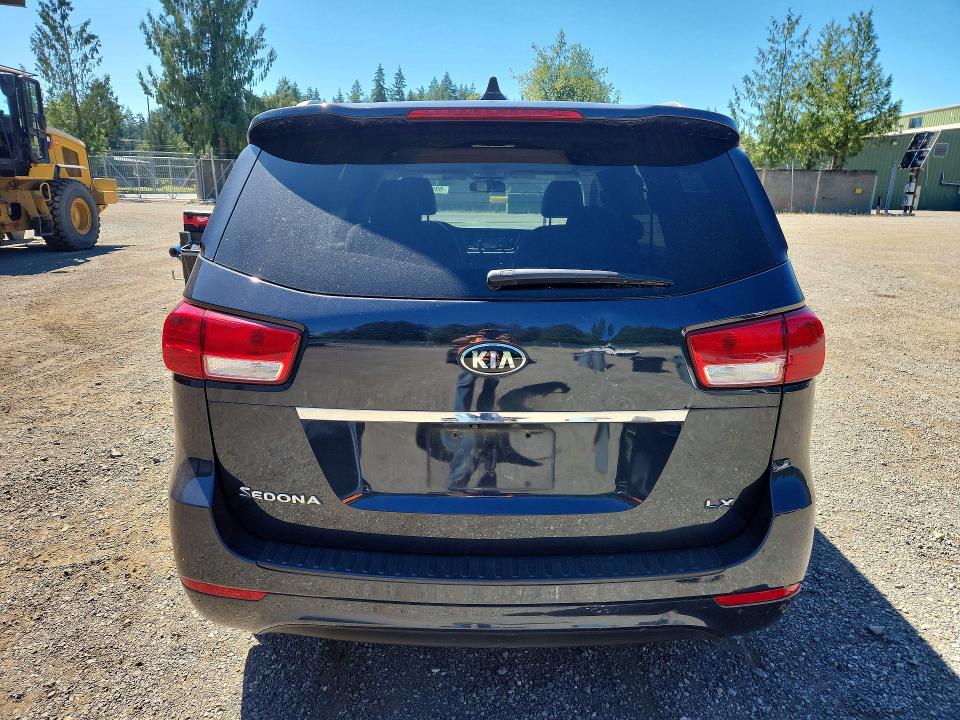 Photo 6 from auction – 2015 KIA SEDONA with VIN KNDMB5C1XF6064338