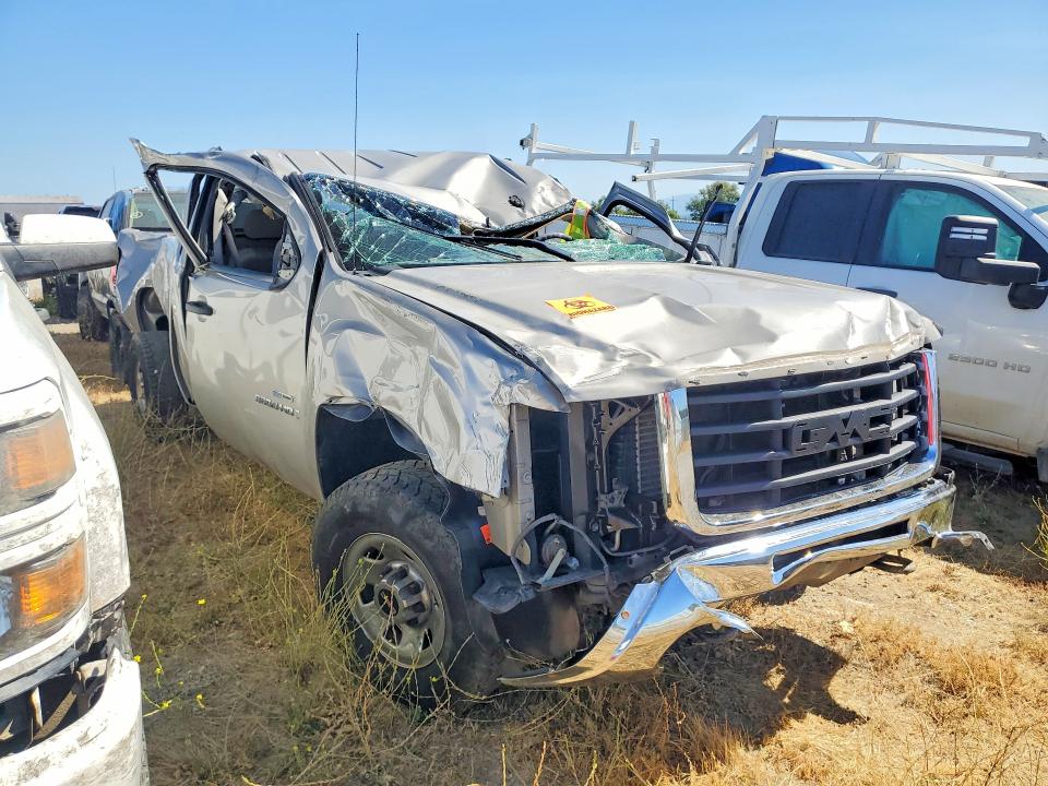 Photo 4 from auction – 2009 GMC SIERRA with VIN 1GTHK89689E142180