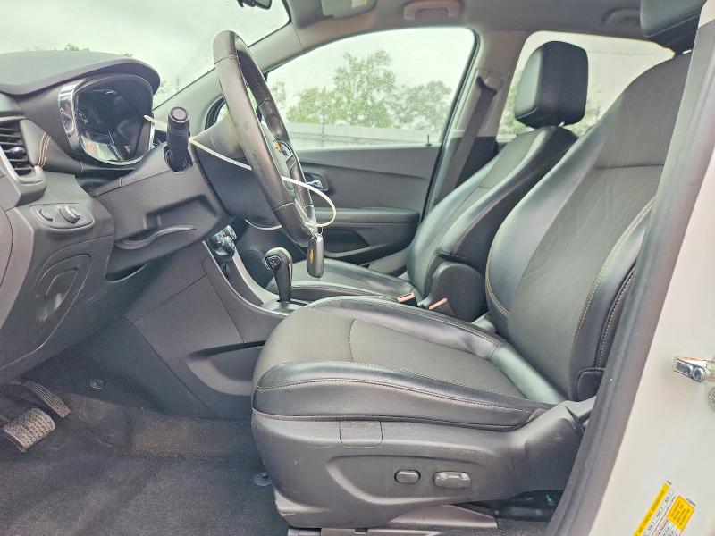Photo 7 from auction – 2018 CHEVROLET TRAX with VIN KL7CJLSB5JB658538