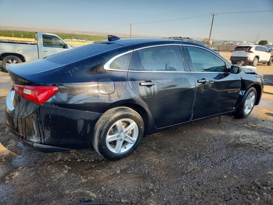 Photo 3 from auction – 2022 CHEVROLET MALIBU with VIN 1G1ZB5ST7NF214065