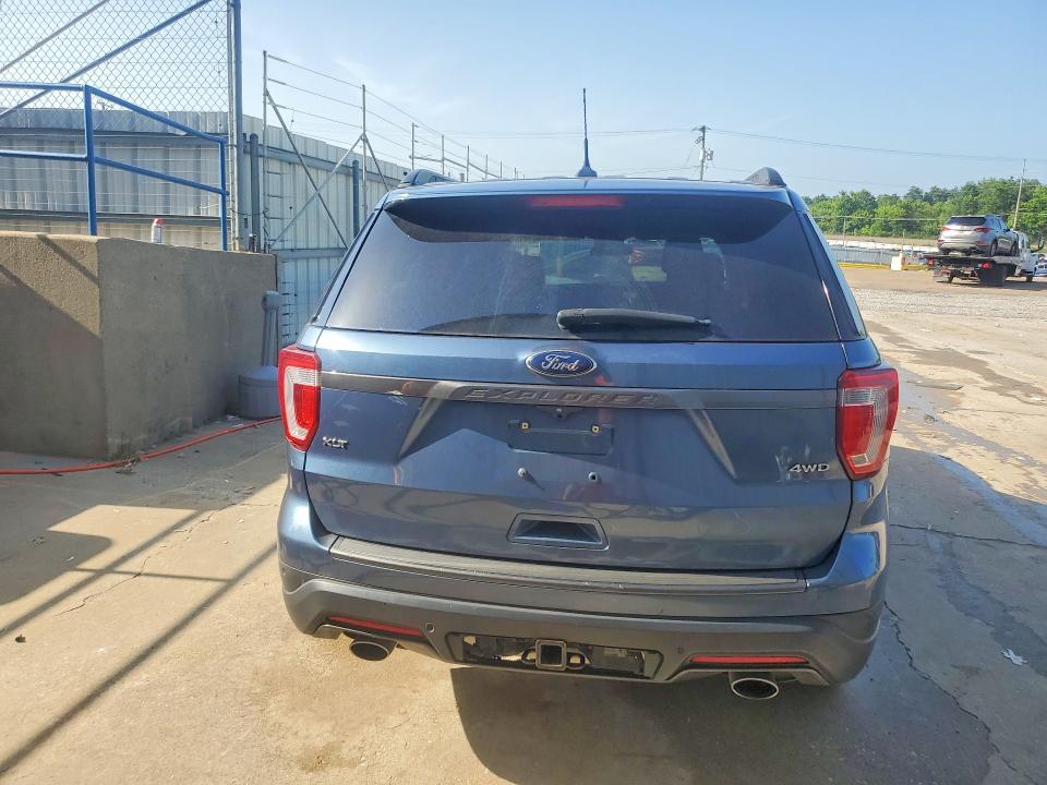 Photo 6 from auction – 2018 FORD EXPLORER with VIN 1FM5K8D82JGB28744