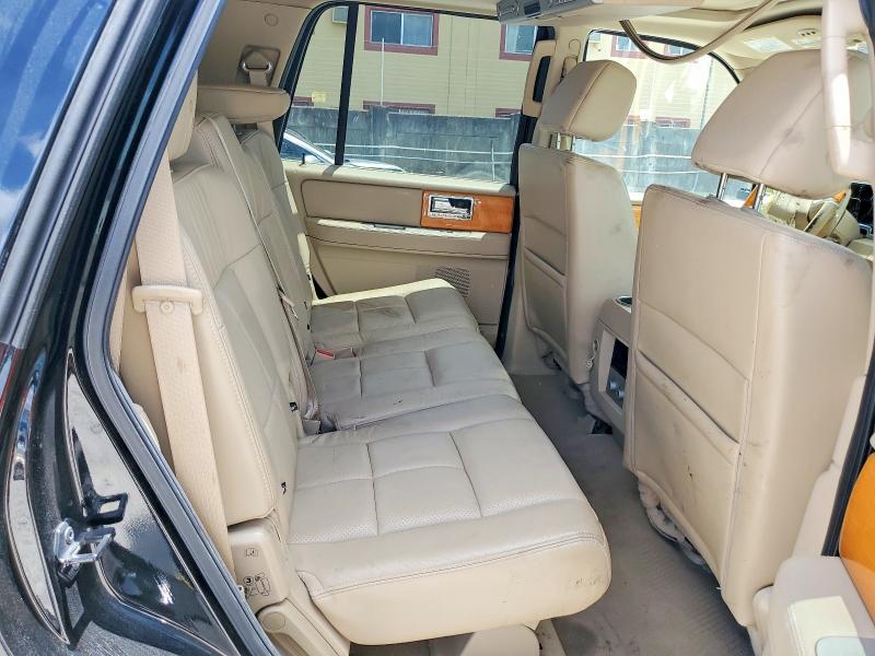 Photo 11 from auction – 2008 LINCOLN NAVIGATOR with VIN 5LMFU27598LJ20801