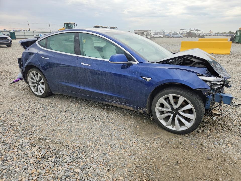 Foto 4 de la subasta – 2020 TESLA MODEL 3 con VIN 5YJ3E1EB7LF783337