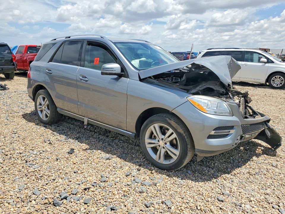 Zdjęcie 4 z aukcji – 2015 MERCEDES-BENZ ML z VIN 4JGDA0EB8FA552188