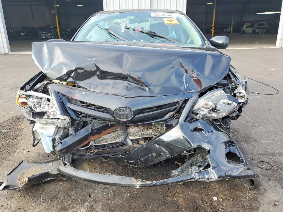 Photo 5 from auction – 2012 TOYOTA COROLLA with VIN 2T1BU4EE3CC898760