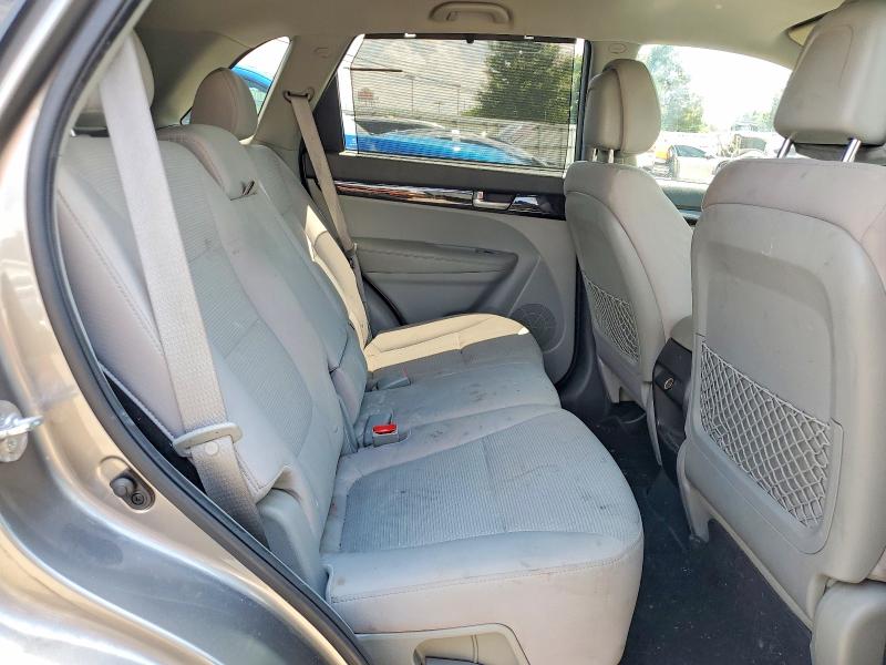 Photo 11 from auction – 2014 KIA SORENTO with VIN 5XYKT3A63EG441028