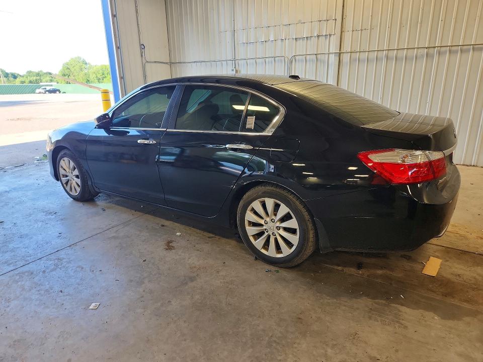 Photo 2 from auction – 2014 HONDA ACCORD with VIN 1HGCR2F88EA193643