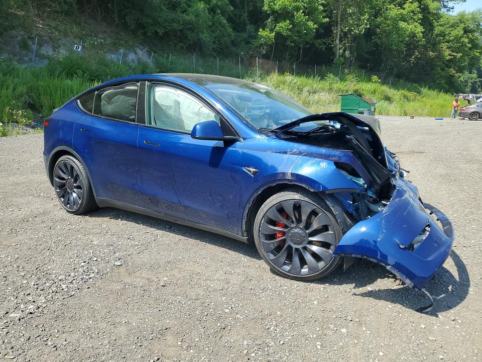 Photo 4 from auction – 2024 TESLA MODEL Y with VIN 7SAYGDEF3RA265190