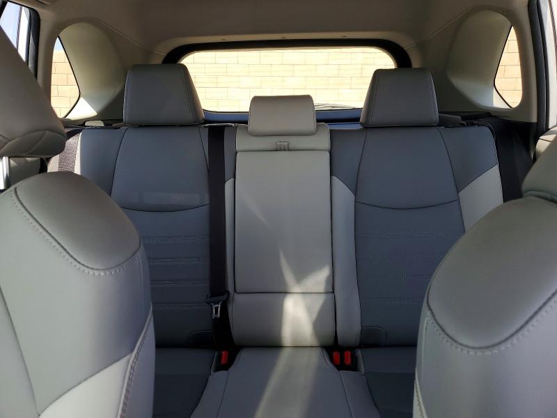 Photo 10 from auction – 2019 TOYOTA RAV4 with VIN JTMC1RFV6KD505909