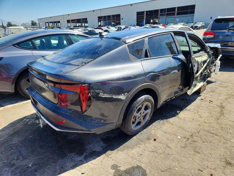 Photo 3 from auction – 2025 KIA K4 with VIN 3KPFT4DE5SE070151