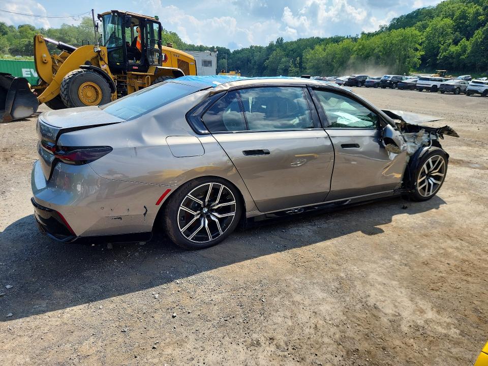 Photo 3 from auction – 2026 BMW I7 with VIN WBY53EJ04TCX59325