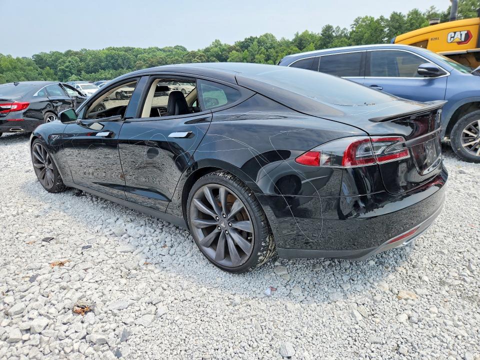 Photo 2 from auction – 2013 TESLA MODEL S with VIN 5YJSA1CP6DFP07910