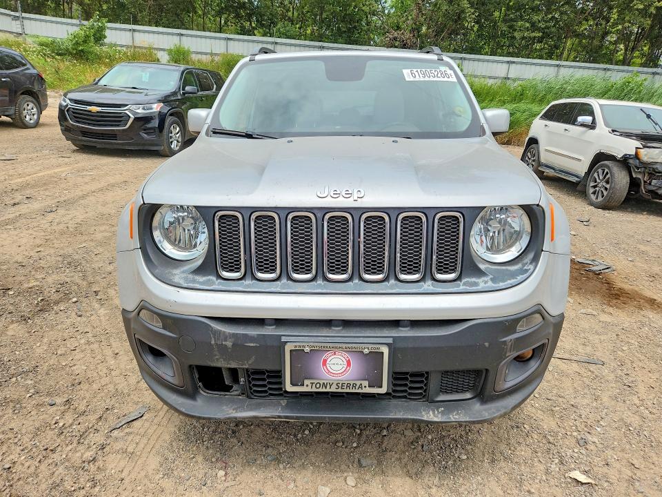 Photo 5 from auction – 2017 JEEP RENEGADE with VIN ZACCJBBB7HPG40622