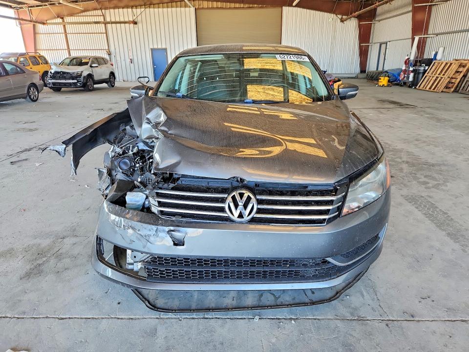 Photo 5 from auction – 2014 VOLKSWAGEN PASSAT with VIN 1VWAT7A35EC098829