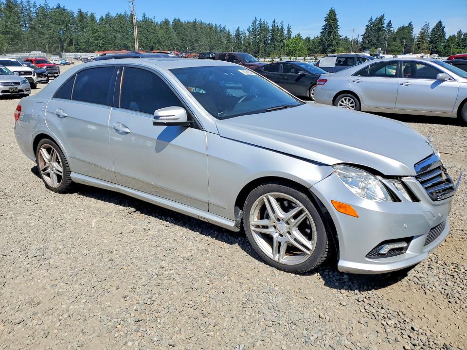 Photo 4 from auction – 2011 MERCEDES-BENZ E with VIN WDDHF8HB3BA359318