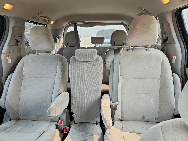 Photo 10 from auction – 2017 TOYOTA SIENNA with VIN 5TDKZ3DC3HS822658