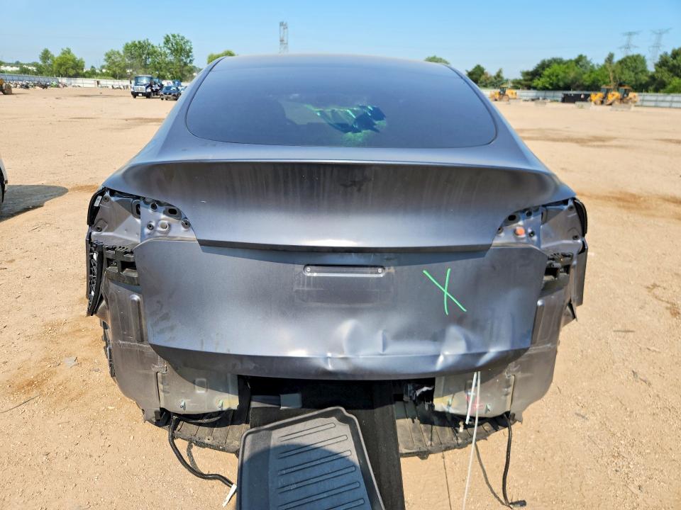 Photo 6 from auction – 2021 TESLA MODEL  Y with VIN 5YJYGAEE0MF228239