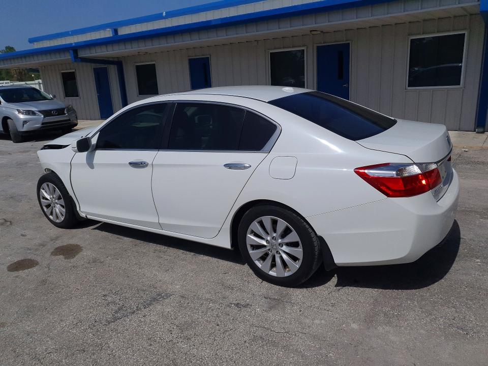 Photo 2 from auction – 2015 HONDA ACCORD with VIN 1HGCR2F89FA179848