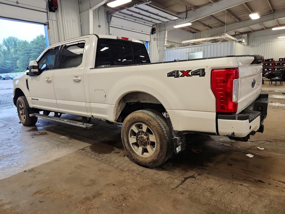 Photo 2 from auction – 2017 FORD F350 with VIN 1FT8W3BT2HEB87167