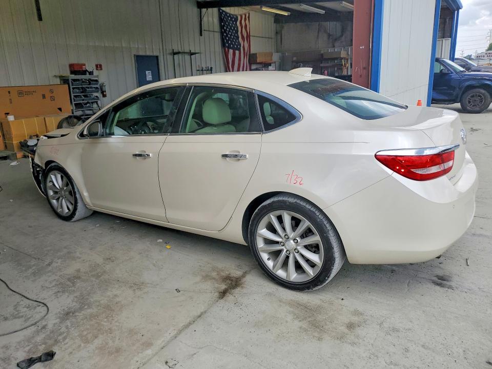 Photo 2 from auction – 2015 BUICK VERANO with VIN 1G4PS5SK6F4105983