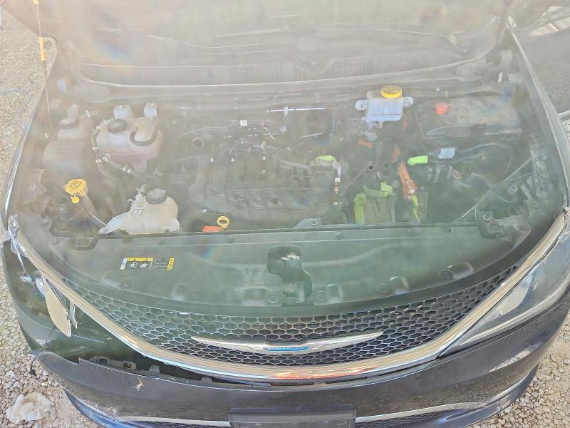 Photo 12 from auction – 2020 CHRYSLER PACIFICA with VIN 2C4RC1L74LR282408