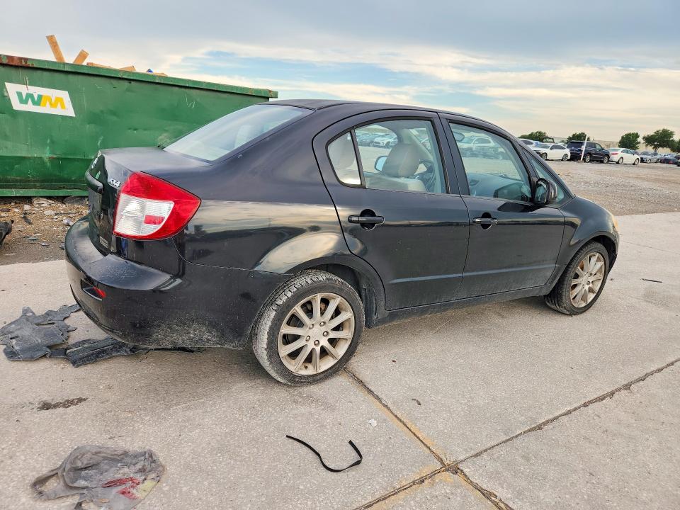 Photo 3 from auction – 2011 SUZUKI SX4 with VIN JS2YC5A21B6303012