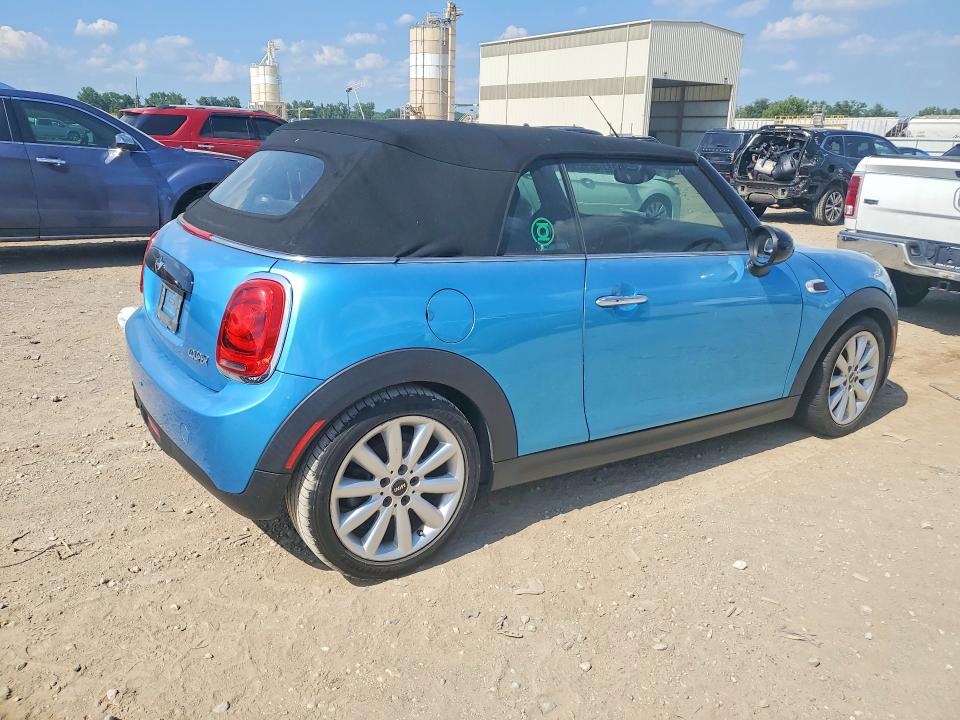 Photo 3 from auction – 2017 MINI COOPER with VIN WMWWG5C32H3C20582
