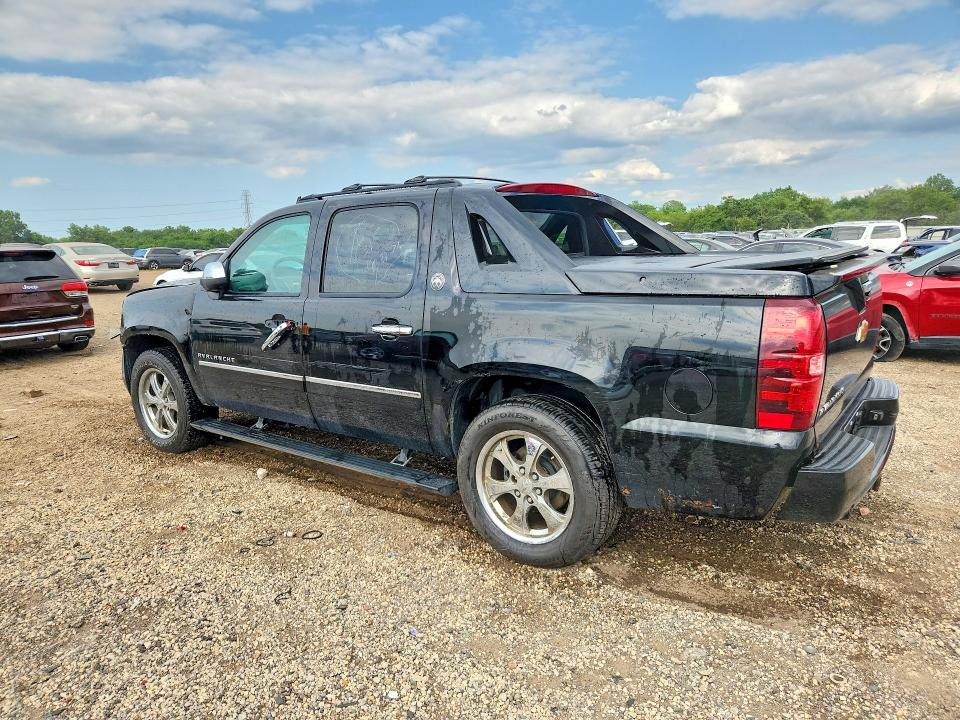Photo 2 from auction – 2013 CHEVROLET AVALANCHE with VIN 3GNTKGE74DG178590