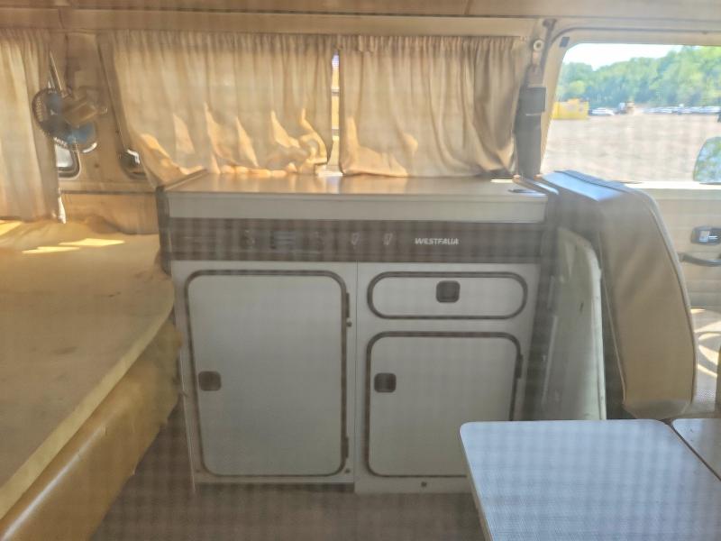 Photo 11 from auction – 1970 VOLKSWAGEN TRANSORTER with VIN 2312012756