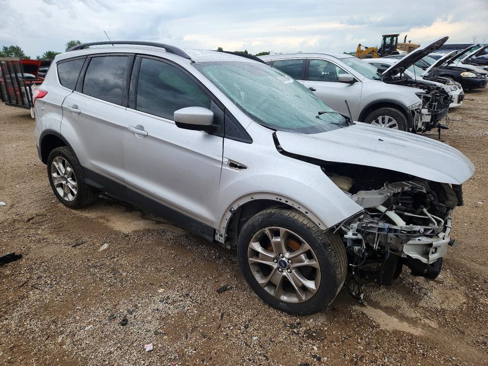 Photo 4 from auction – 2015 FORD ESCAPE with VIN 1FMCU0GX0FUC78303