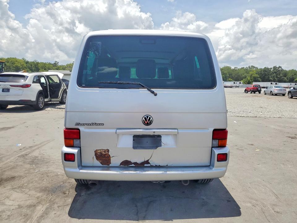 Photo 6 from auction – 2003 VOLKSWAGEN EUROVAN with VIN WV2MB47033H034157