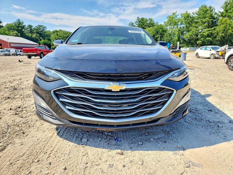 Photo 5 from auction – 2021 CHEVROLET MALIBU with VIN 1G1ZD5ST8MF006317
