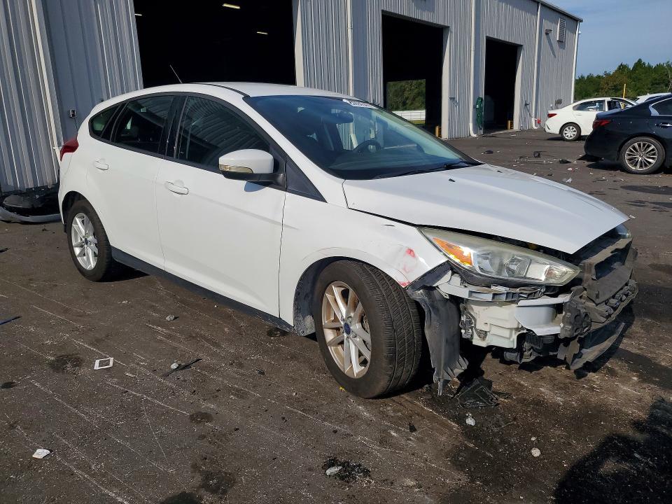 Photo 4 from auction – 2017 FORD FOCUS with VIN 1FADP3K27HL215811