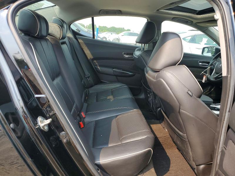 Photo 10 from auction – 2019 ACURA TLX with VIN 19UUB2F49KA010168