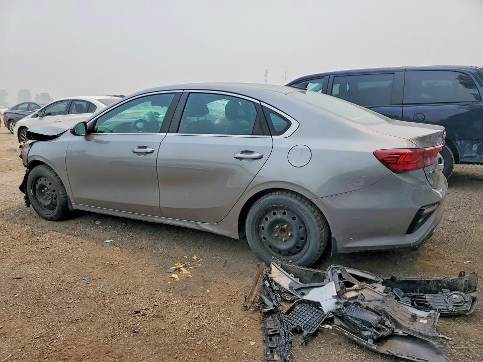 Photo 2 from auction – 2021 KIA FORTE with VIN 3KPF54AD0ME327354