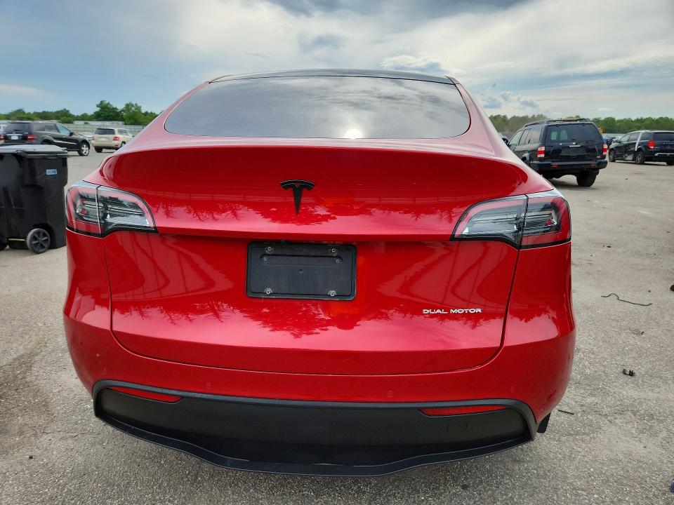 Photo 6 from auction – 2022 TESLA MODEL Y with VIN 7SAYGDEE7NF342566