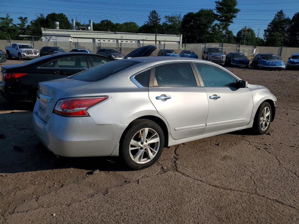 Снимка 3 от търг – 2014 NISSAN ALTIMA с VIN 1N4AL3AP4EC286312
