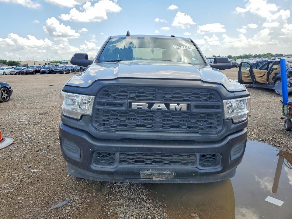 Photo 5 from auction – 2022 RAM 2500 with VIN 3C6UR5HJ4NG308087