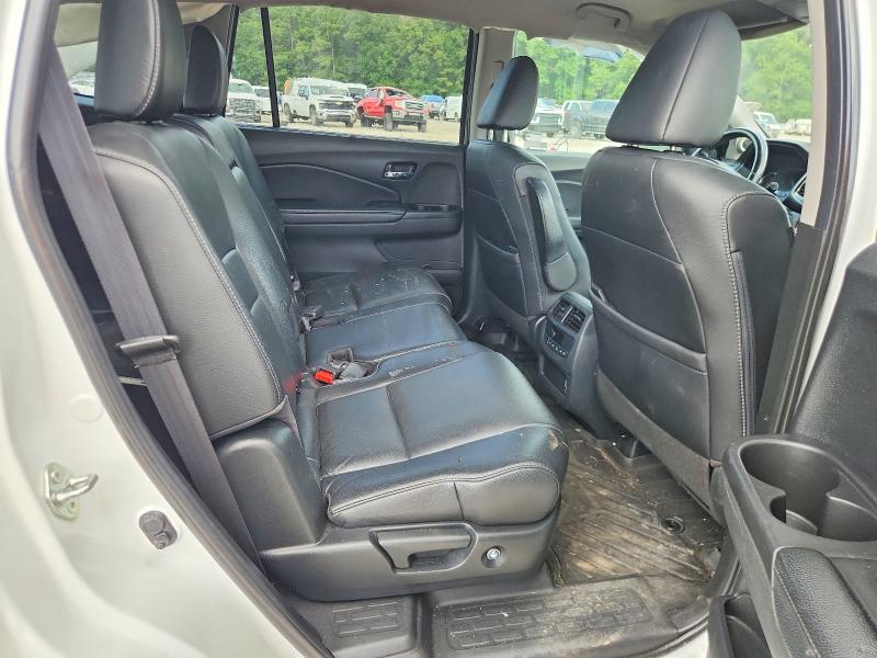 Фото 11 с аукциона – 2021 HONDA PILOT с VIN 5FNYF5H53MB035377