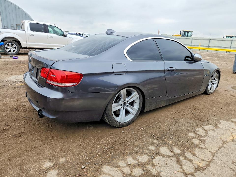 Photo 3 from auction – 2007 BMW 335 with VIN WBAWB73507P038685