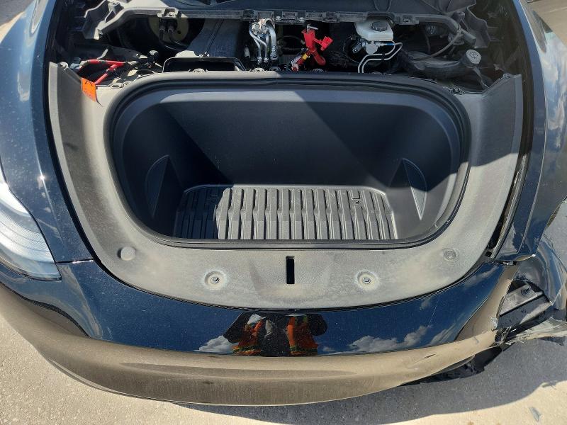 Photo 11 from auction – 2025 TESLA MODEL  Y with VIN 7SAYGDED5SA343599
