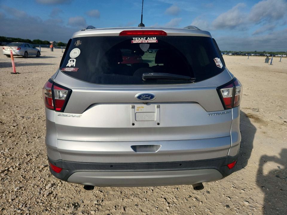 Photo 6 from auction – 2017 FORD ESCAPE with VIN 1FMCU0JD4HUC24567