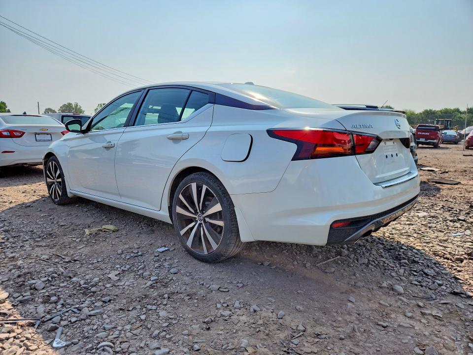 Photo 2 from auction – 2019 NISSAN ALTIMA with VIN 1N4BL4CV4KC133348